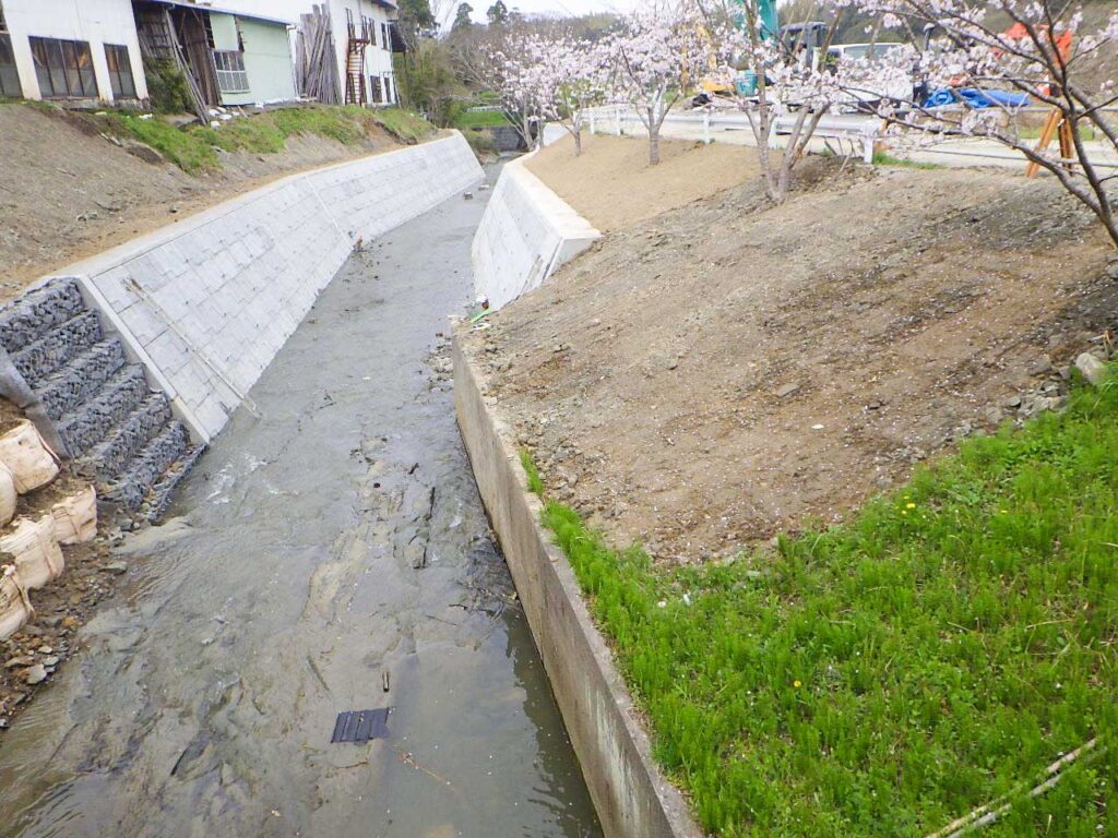 河川災害復旧工事